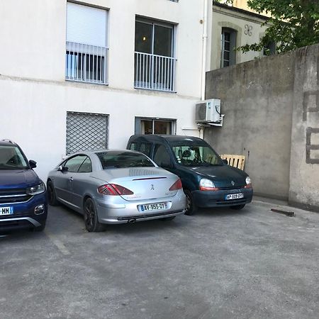 Апартаменти Magnifique 2 Pieces - Plein Centre - Tram 1 Min Монпельє Екстер'єр фото