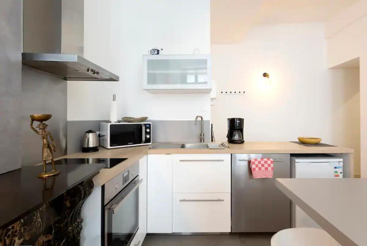 Апартаменти Magnifique 2 Pieces - Plein Centre - Tram 1 Min Монпельє Екстер'єр фото